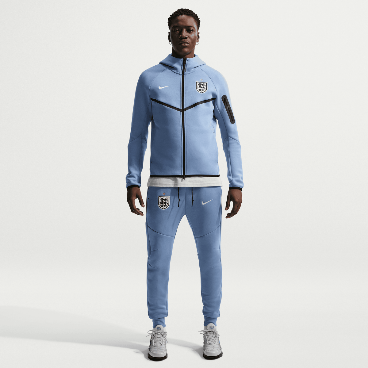 Nike England Tech Fleece Windrunner Men's Nike Soccer Full-Zip Hoodie