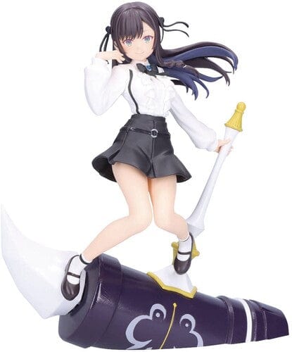 Banpresto: I May Be a Guild Receptionist, But I'll Solo Any Boss to Clock Out on Time - Alina Clover