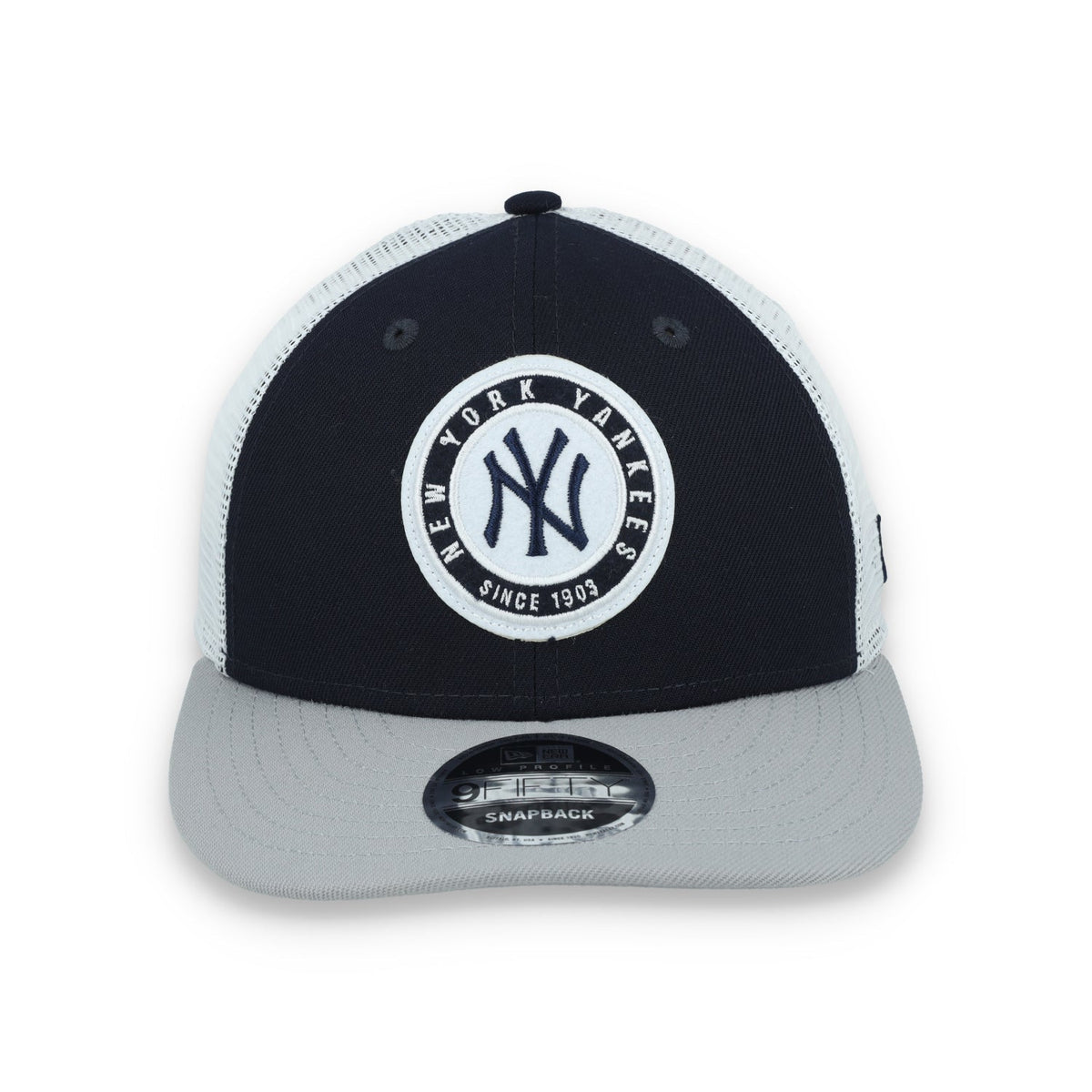 New Era New York Yankees Throwback Low Profile 9FIFTY Trucker Snapback Hat