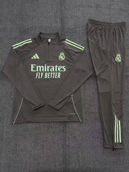 Kids Real Madrid Training Tracksuits 25/26 Football Kit Soccer Jersey