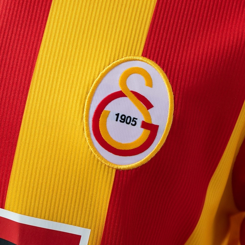 Galatasaray Jersey 1999-00 Home Retro Football Kit