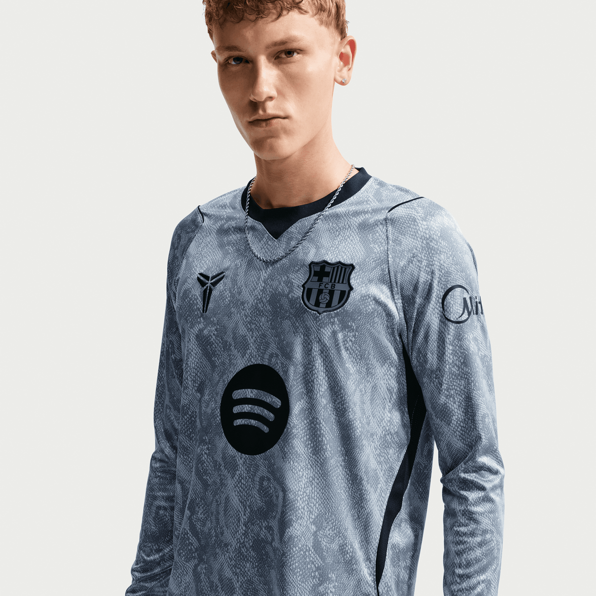 Nike Men's Kobe Bryant FC Barcelona 26/27 Stadium Goalkeeper Away