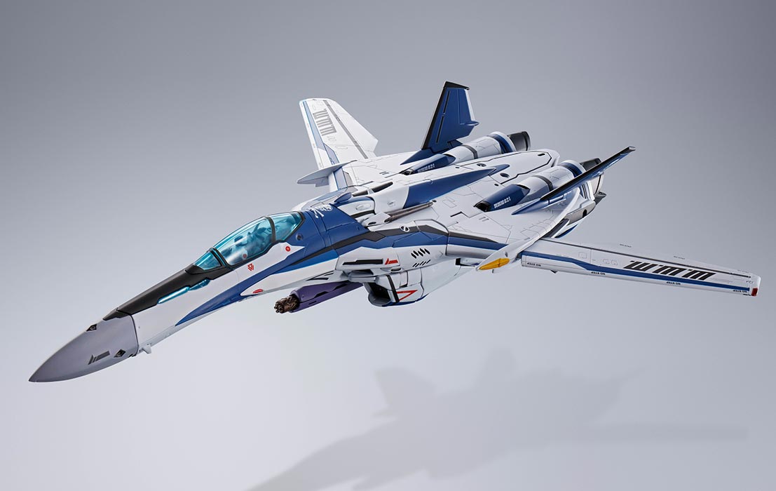 Macross Frontier 13 Inch Action Figure Chogokin DX - VF-25 Messiah Valkyrie (Sub-Standard Packaging)