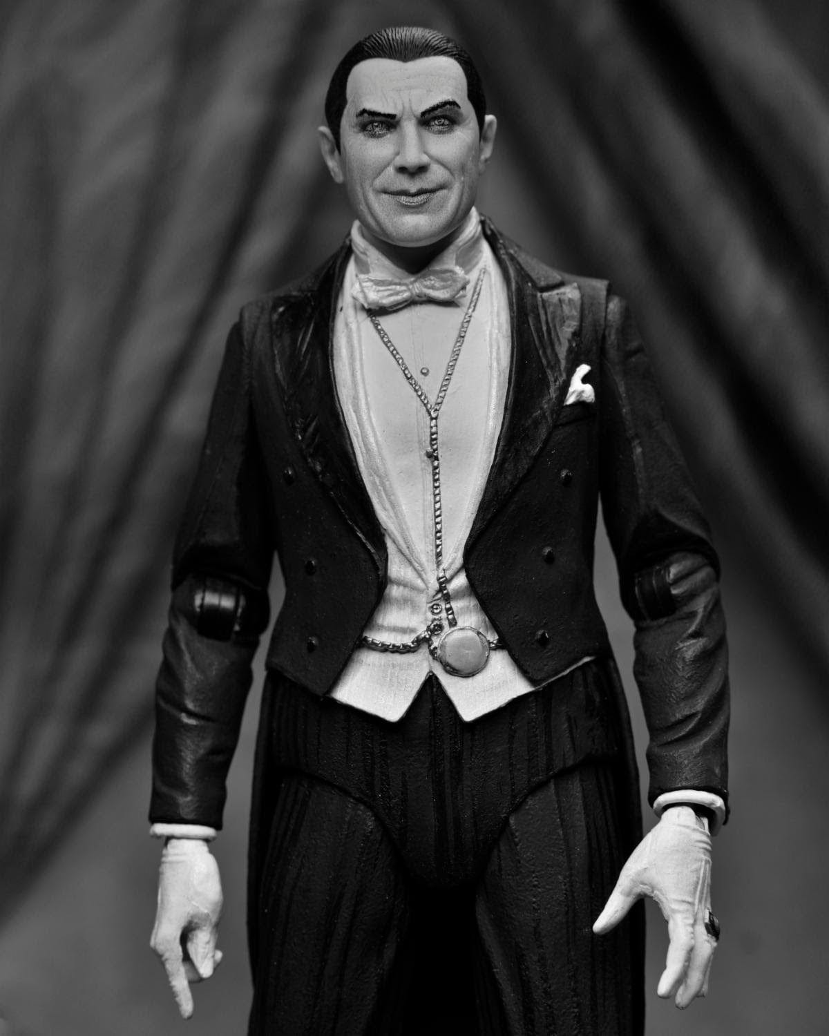 Universal Monsters - 7" Scale Action Figure - Ultimate Dracula (Carfax Abbey)